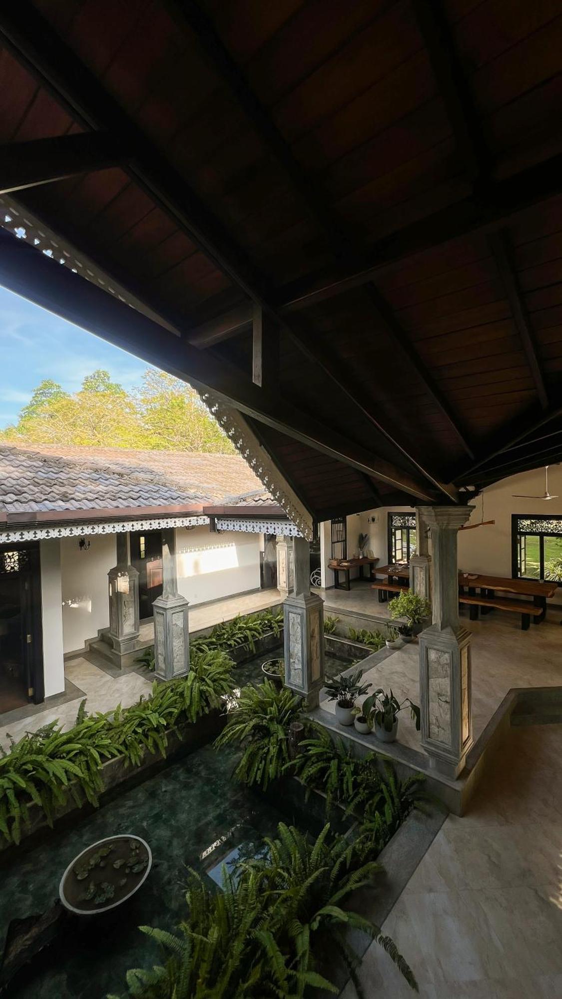 ホテル Roots Retreat ウナワトゥナ エクステリア 写真