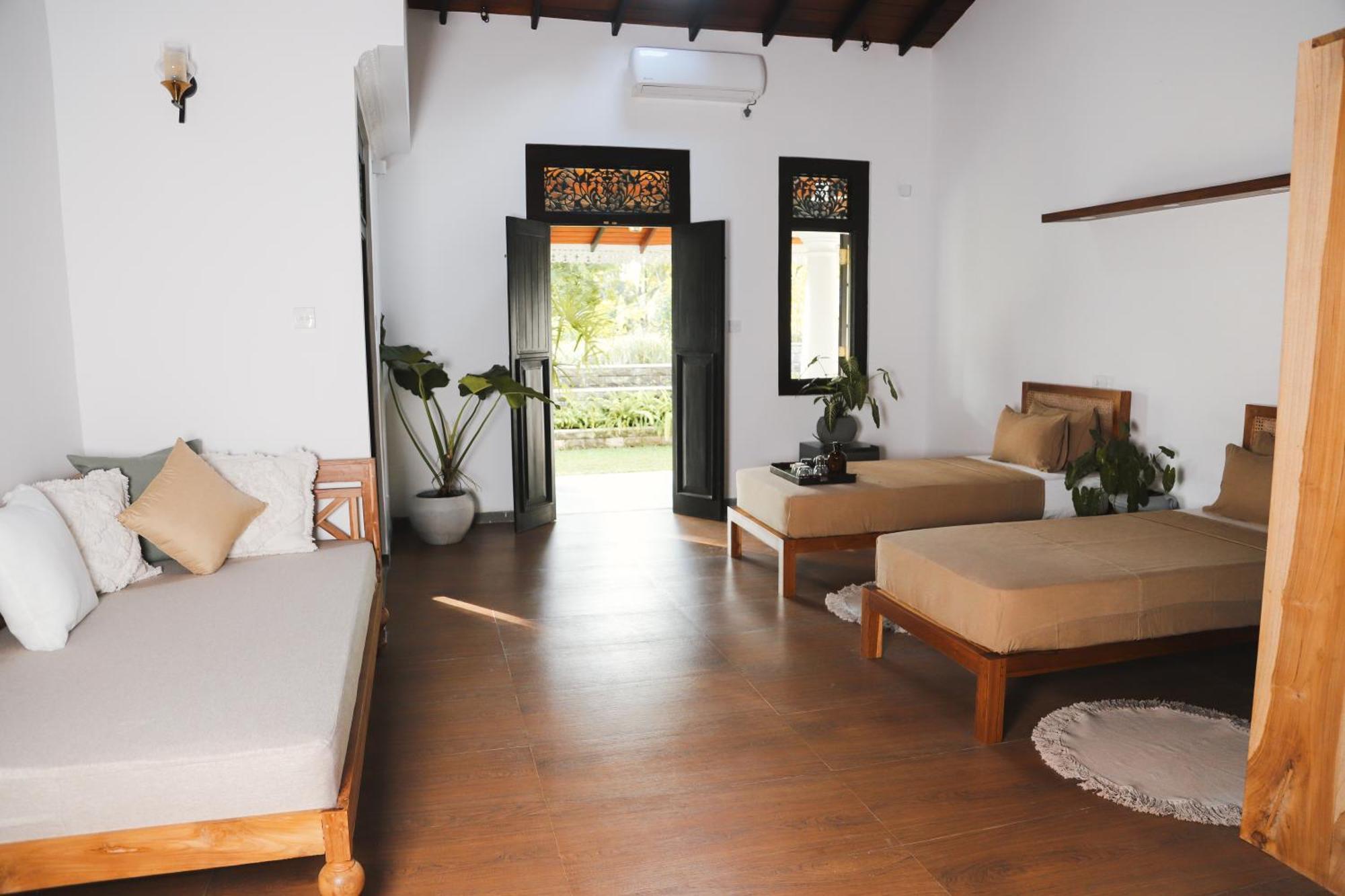 ホテル Roots Retreat ウナワトゥナ 部屋 写真
